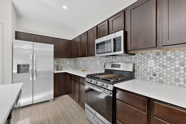 6129 Strand Loop SE, Albuquerque, NM 87106