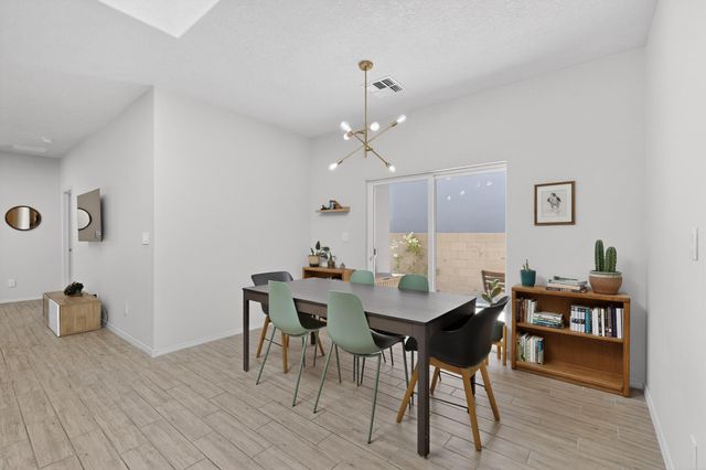 6129 Strand Loop SE, Albuquerque, NM 87106