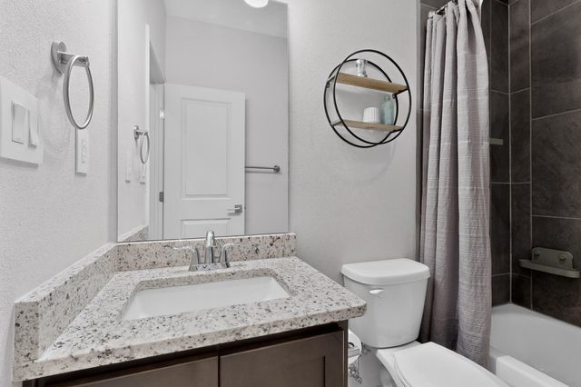 6129 Strand Loop SE, Albuquerque, NM 87106