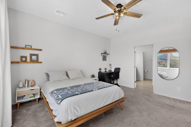 6129 Strand Loop SE, Albuquerque, NM 87106