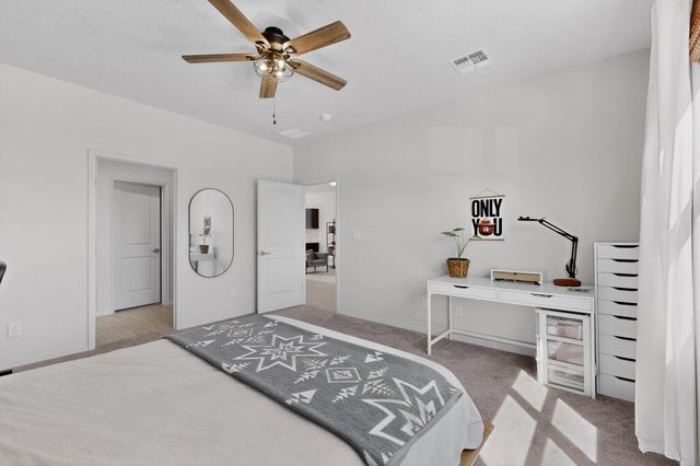 6129 Strand Loop SE, Albuquerque, NM 87106