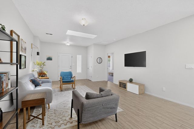6129 Strand Loop SE, Albuquerque, NM 87106