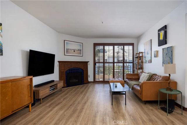 640 W 4th Street 410, Long Beach, CA 90802