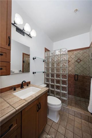 640 W 4th Street 410, Long Beach, CA 90802