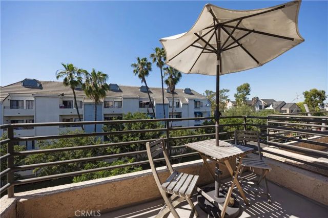 640 W 4th Street 410, Long Beach, CA 90802