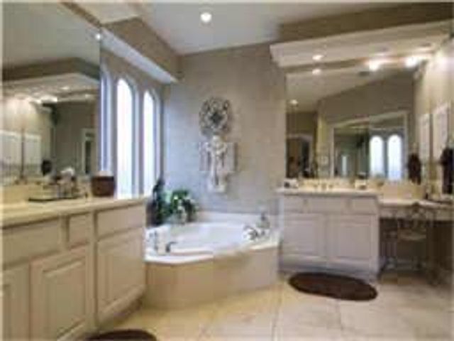 12435 Lago Bend Lane, Houston, TX 77041