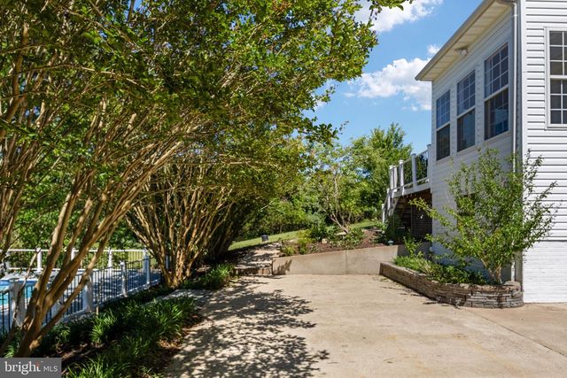 231 CROWN MANOR DR, Stafford, VA 22556