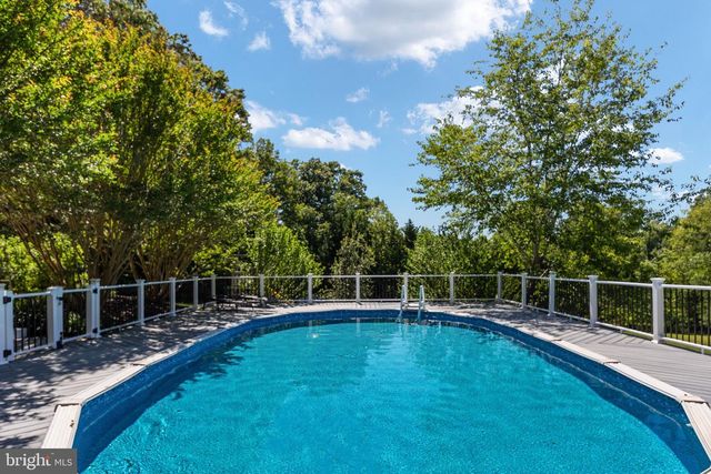 231 CROWN MANOR DR, Stafford, VA 22556