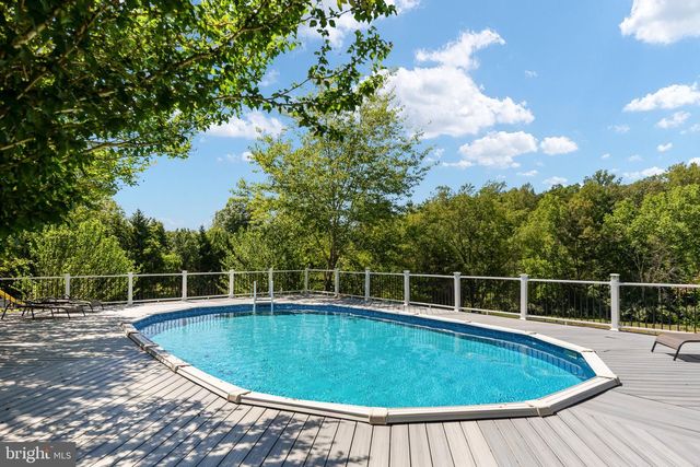 231 CROWN MANOR DR, Stafford, VA 22556