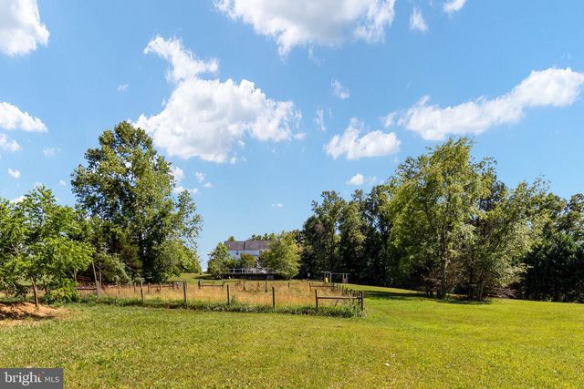 231 CROWN MANOR DR, Stafford, VA 22556