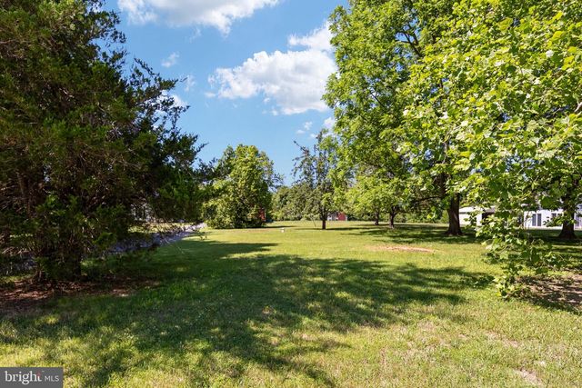 231 CROWN MANOR DR, Stafford, VA 22556