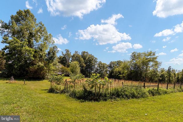 231 CROWN MANOR DR, Stafford, VA 22556