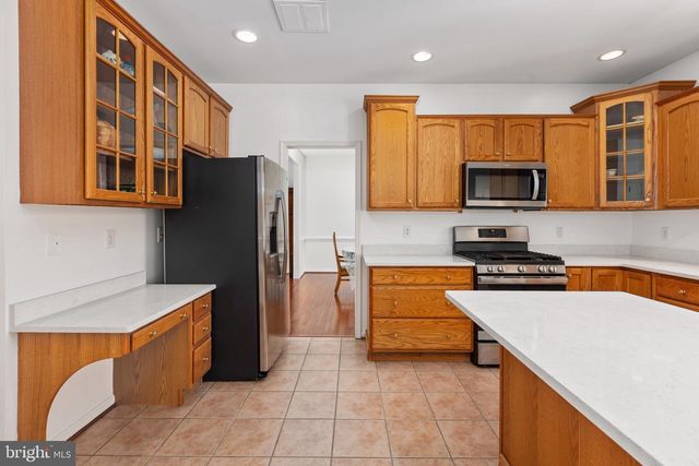 231 CROWN MANOR DR, Stafford, VA 22556