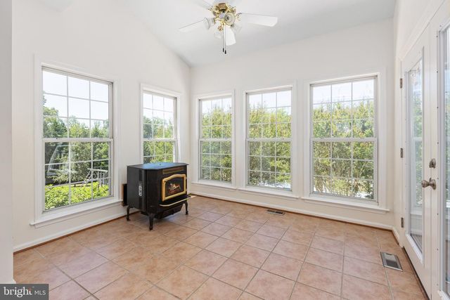 231 CROWN MANOR DR, Stafford, VA 22556