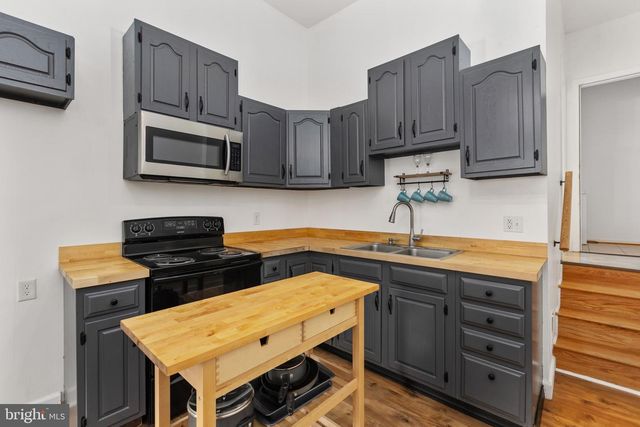 231 CROWN MANOR DR, Stafford, VA 22556