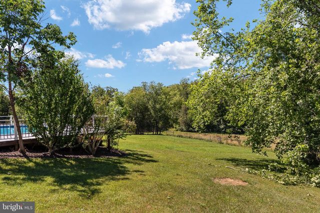 231 CROWN MANOR DR, Stafford, VA 22556