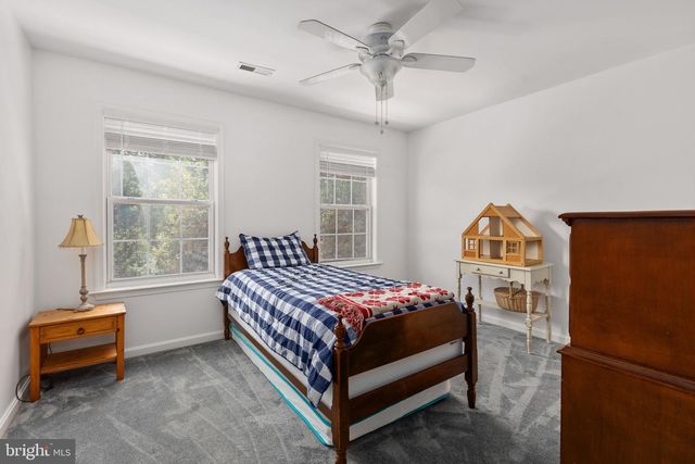 231 CROWN MANOR DR, Stafford, VA 22556