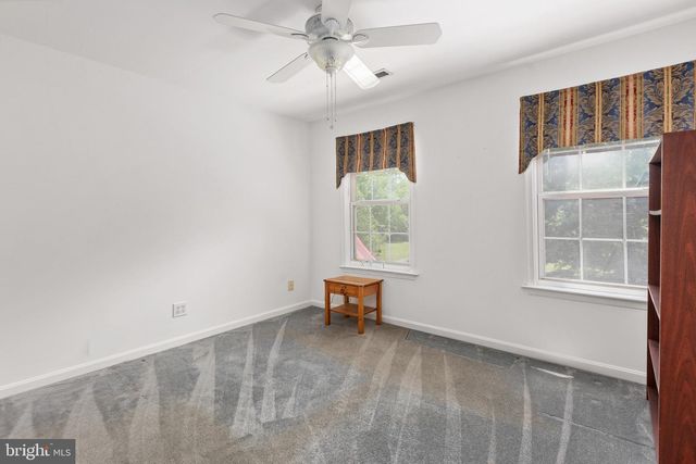 231 CROWN MANOR DR, Stafford, VA 22556