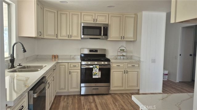 26050 San Quintin, Menifee, CA 92584