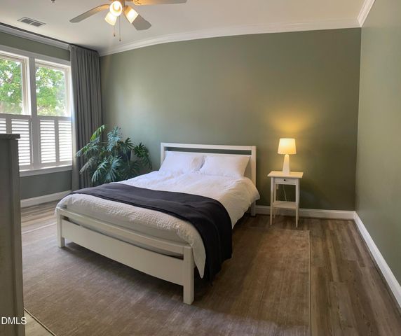 1130 Parkridge Lane 102, Raleigh, NC 27605