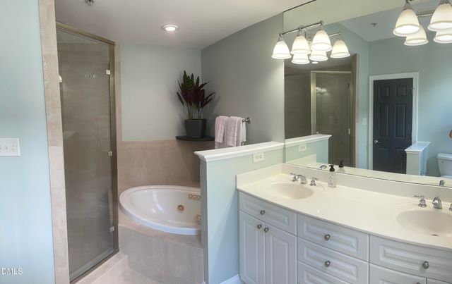 1130 Parkridge Lane 102, Raleigh, NC 27605