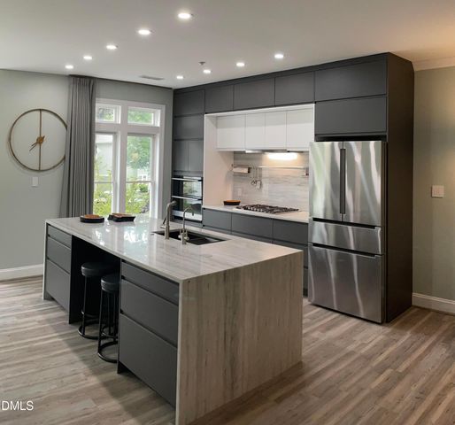 1130 Parkridge Lane 102, Raleigh, NC 27605