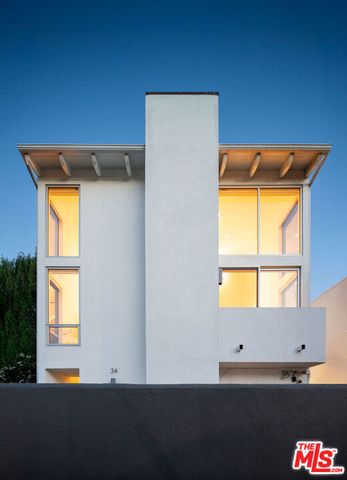34 S Venice Boulevard 2, Venice, CA 90291
