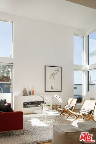 34 S Venice Boulevard 2, Venice, CA 90291