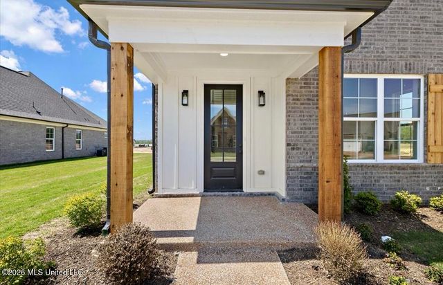 945 Coahoma Court, Nesbit, MS 38651