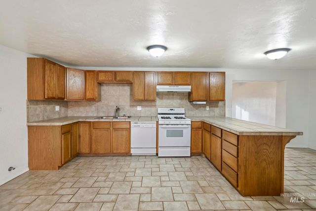 123 E 400 S, Jerome, ID 83338