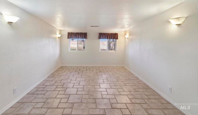 123 E 400 S, Jerome, ID 83338