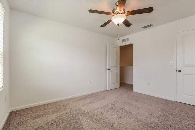 2084 HEMINGWAY CIRCLE, Groveland, FL 34736