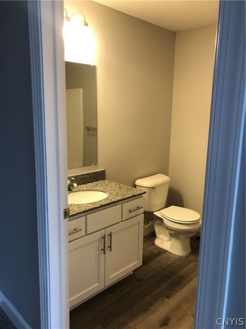 1223 Tulip Street 432, Salina, NY 13090
