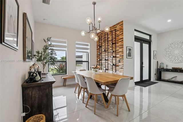 13203 SW 228th St, Miami, FL 33170