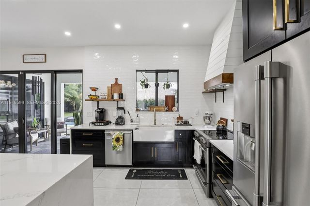 13203 SW 228th St, Miami, FL 33170