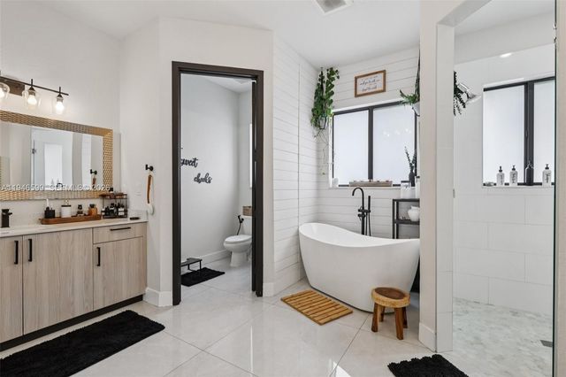 13203 SW 228th St, Miami, FL 33170