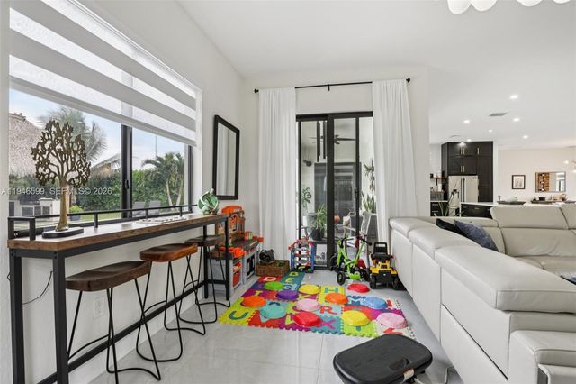 13203 SW 228th St, Miami, FL 33170