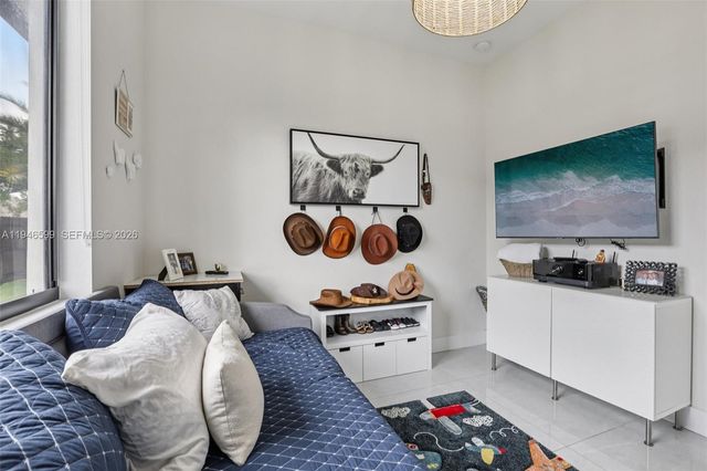 13203 SW 228th St, Miami, FL 33170