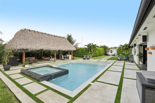 13203 SW 228th St, Miami, FL 33170