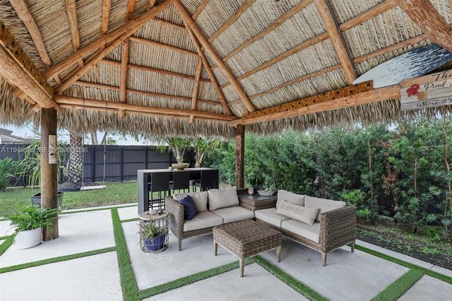 13203 SW 228th St, Miami, FL 33170