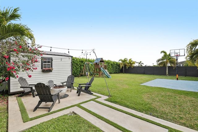 13203 SW 228th St, Miami, FL 33170