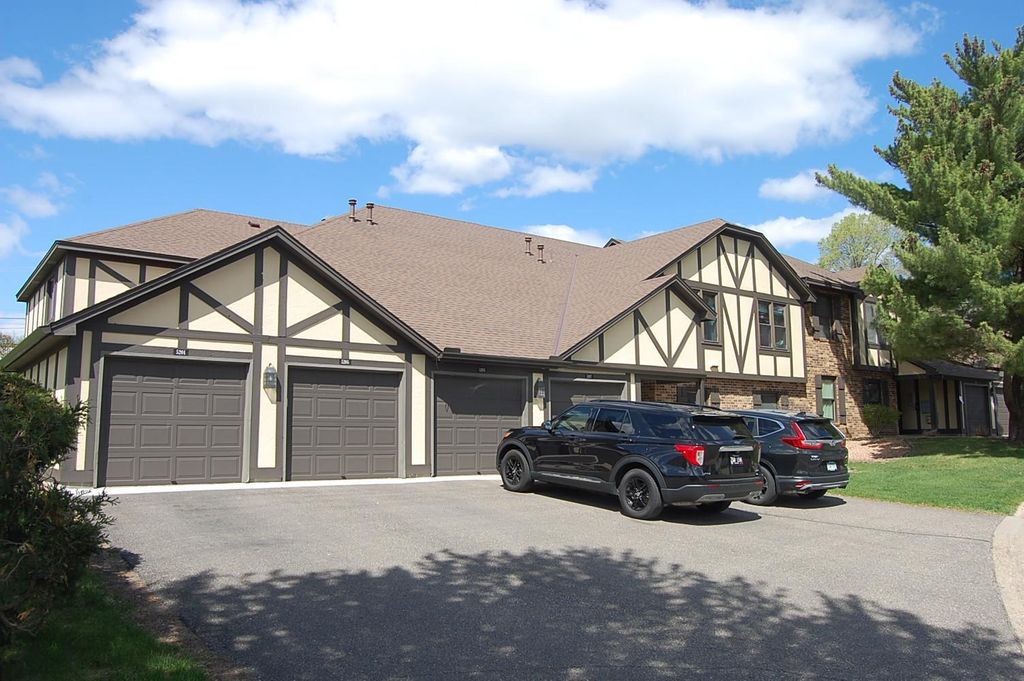 5201 Balmoral Lane, Bloomington, MN 55437 — exterior