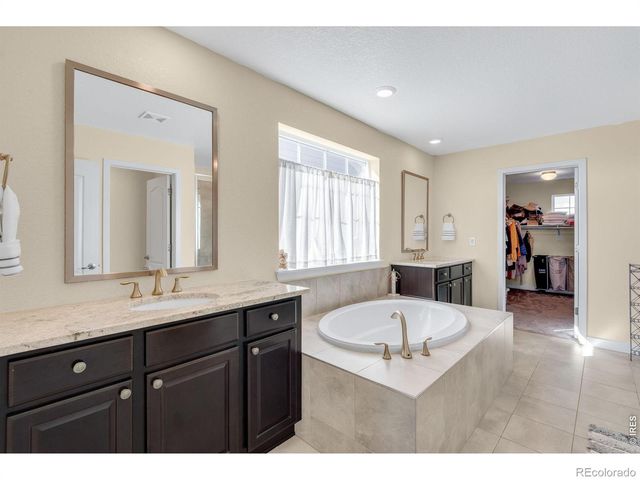 2338 Tyrrhenian Circle, Longmont, CO 80504