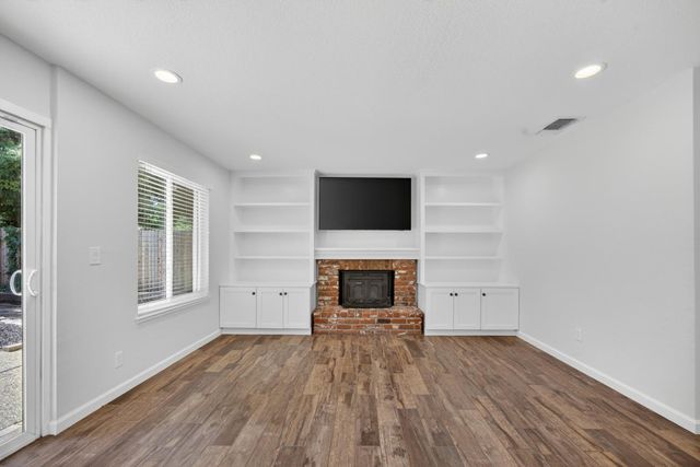 1480 Woodland Oaks Way, Sacramento, CA 95833