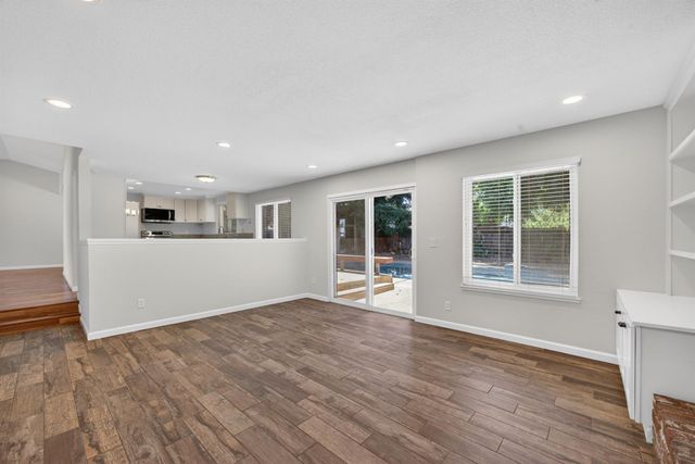 1480 Woodland Oaks Way, Sacramento, CA 95833