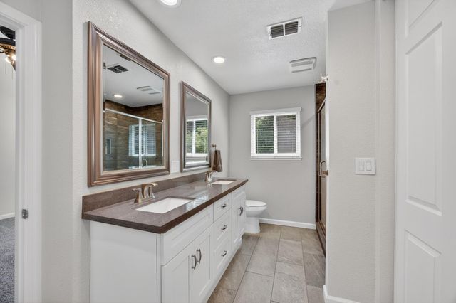 1480 Woodland Oaks Way, Sacramento, CA 95833