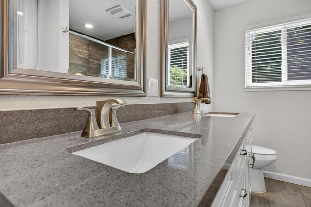 1480 Woodland Oaks Way, Sacramento, CA 95833