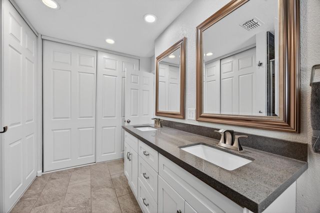 1480 Woodland Oaks Way, Sacramento, CA 95833