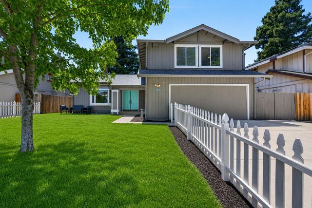 1480 Woodland Oaks Way, Sacramento, CA 95833