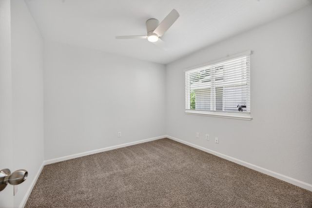 1480 Woodland Oaks Way, Sacramento, CA 95833